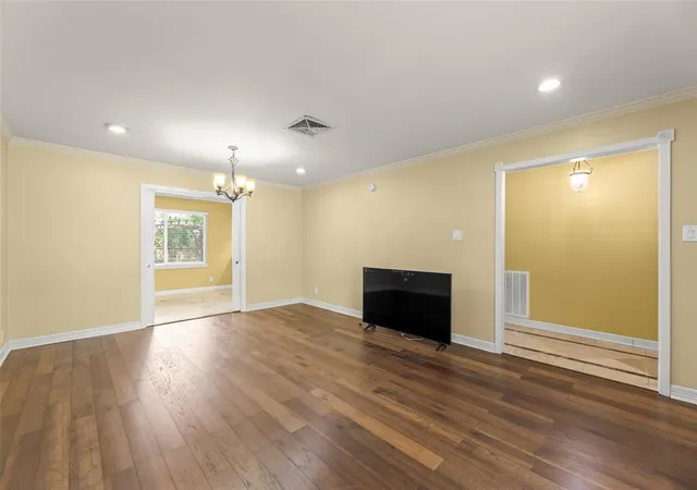 Photo 4 of Sale Pending at 7722 Richmond Ave, Houston, TX 77063 | MLS# 43887293 | Listing updated on 2026-08-24