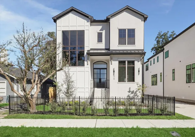 2nd image of 615 Wendel St, Houston, TX 77009 | MLS# 55016263