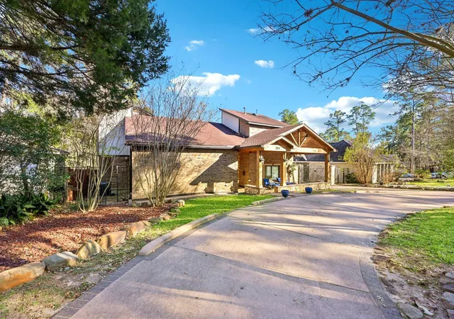 5th image of 251 Springs Edge Dr, Montgomery, TX 77356 | MLS# 53860212
