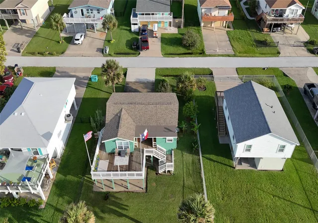 Photo 4 of Single family home for sale at 16717 Captain Hook, Galveston, TX 77554 | MLS# 35689634 | Listing updated on 2026-10-11