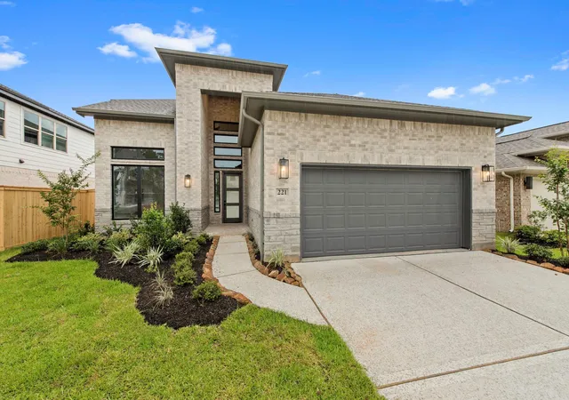 Photo 1 of Single family home for sale at 221 Silver Sage Ct, Conroe, TX 77304 | MLS# 59548715 | Listing updated on 2026-09-12
