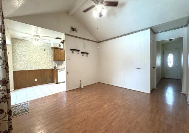3rd image of 606 Nevada St, South Houston, TX 77587 | MLS# 31398663