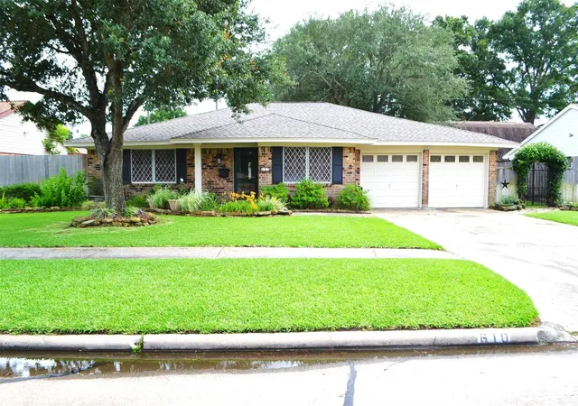 1st image of 610 E X St, Deer Park, TX 77536 | MLS# 85934368