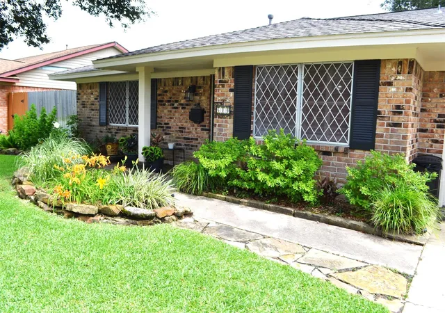 4th image of 610 E X St, Deer Park, TX 77536 | MLS# 85934368