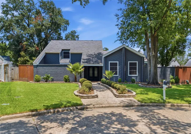 Photo 1 of Single family home for sale at 703 Queensmill Ct, Houston, TX 77079 | MLS# 12060223 | Listing updated on 2026-09-22