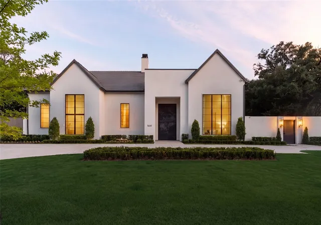 Photo 1 of Single family home for sale at 5641 Holly Springs Dr, Houston, TX 77056 | MLS# 40057643 | Listing updated on 2026-08-04