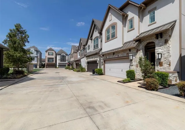 3rd image of 11008 Aspen Reserve Wy, Houston, TX 77043 | MLS# 31655625