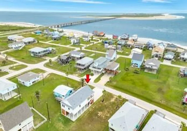 4th image of 13119 Buccaneer Pkwy, Freeport, TX 77541 | MLS# 97761303