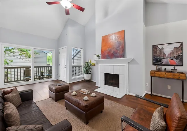 2nd image of 2100 Tanglewilde St #740, Houston, TX 77063 | MLS# 50120470