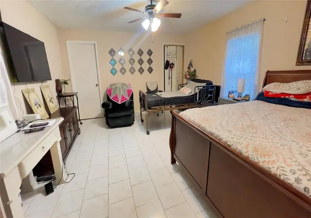 Photo 2 of Single family home for sale at 102 County Rd 3479j, Cleveland, TX 77327 | MLS# 51097953 | Listing updated on 2026-02-18