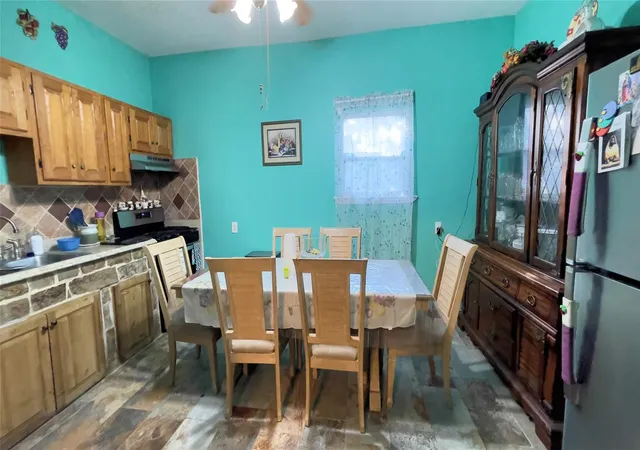 Photo 4 of Single family home for sale at 102 County Rd 3479j, Cleveland, TX 77327 | MLS# 51097953 | Listing updated on 2026-02-18