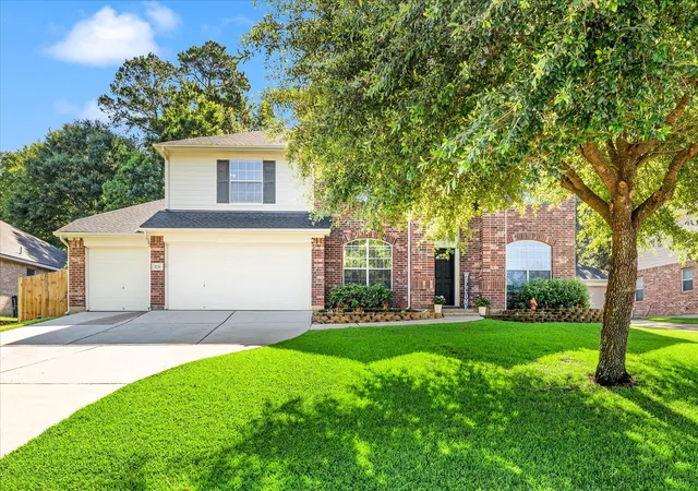 Photo 1 of Sale Pending at 1726 Summergate Dr, Conroe, TX 77304 | MLS# 77388279 | Listing updated on 2026-09-13