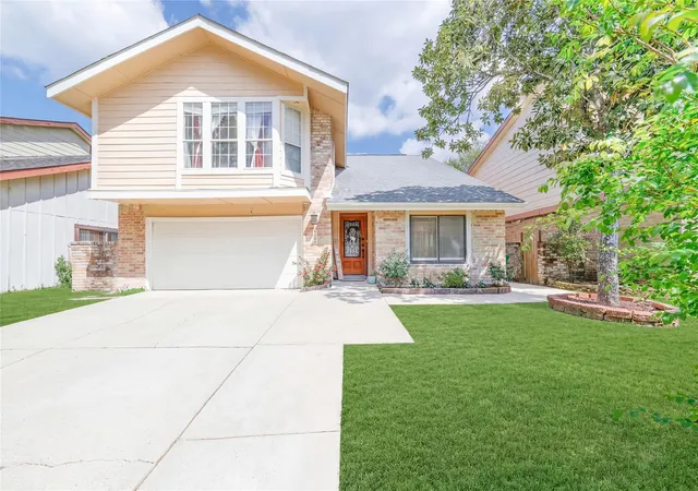 2nd image of 7711 Miller Glen Ln, Houston, TX 77072 | MLS# 97573087