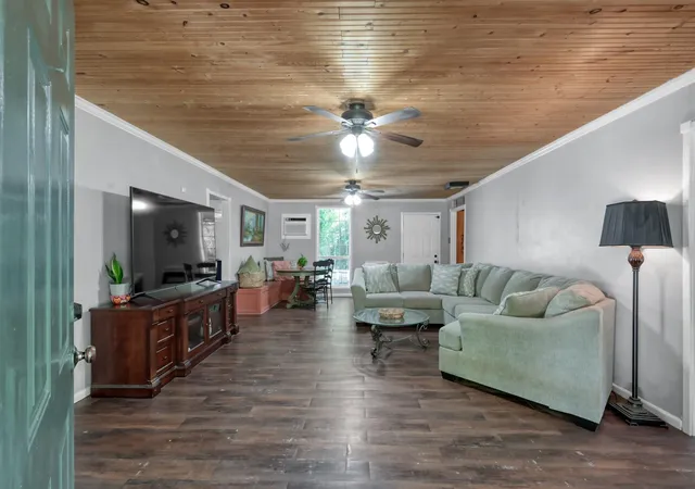 Homes for sale in Trinity, TX | 263 Travis Ln, Trinity, TX 75862 | MLS# 9285374