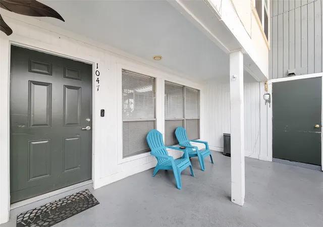 3rd image of 781 Country Pl Dr #1047, Houston, TX 77079 | MLS# 37039505