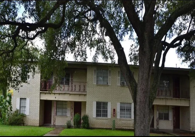 1st image of 1867 Florida Dr, Seabrook, TX 77586 | MLS# 61895899
