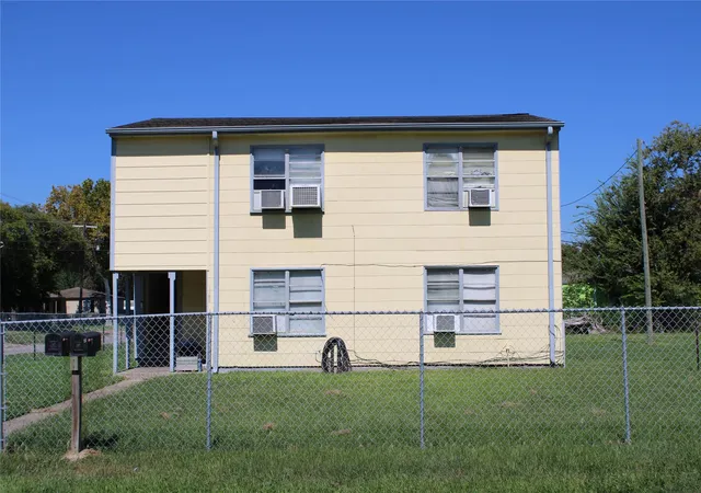 image of 1124 6th Ave N, Texas City, TX 77590 | MLS# 97622804
