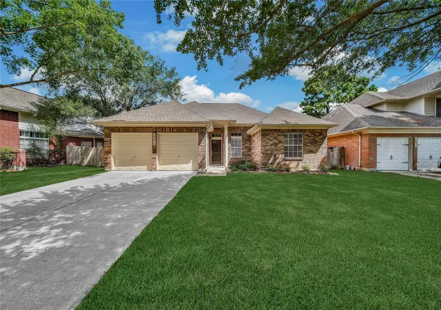 Photo 1 of Single family home for sale at 16014 Brittany Knoll Dr, Houston, TX 77095 | MLS# 84464814 | Listing updated on 2026-09-08