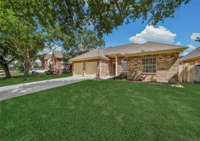 Photo 2 of Single family home for sale at 16014 Brittany Knoll Dr, Houston, TX 77095 | MLS# 84464814 | Listing updated on 2026-09-08