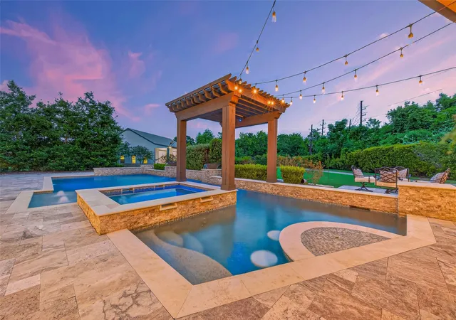 2nd image of 2 Texas Dandy Dr, Tomball, TX 77377 | MLS# 4331589