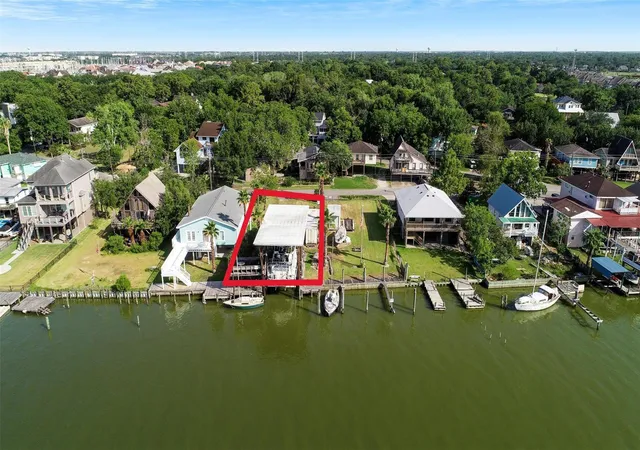 Photo 1 of Land for sale at 2130 Cove Park Dr, Kemah, TX 77565 | MLS# 10852859 | Listing updated on 2026-08-24
