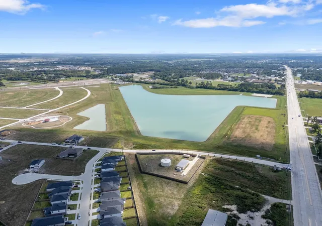 Photo 3 of Sale Pending at 17231 Brine Pool Ln, Crosby, TX 77532 | MLS# 52374851 | Listing updated on 2026-10-08