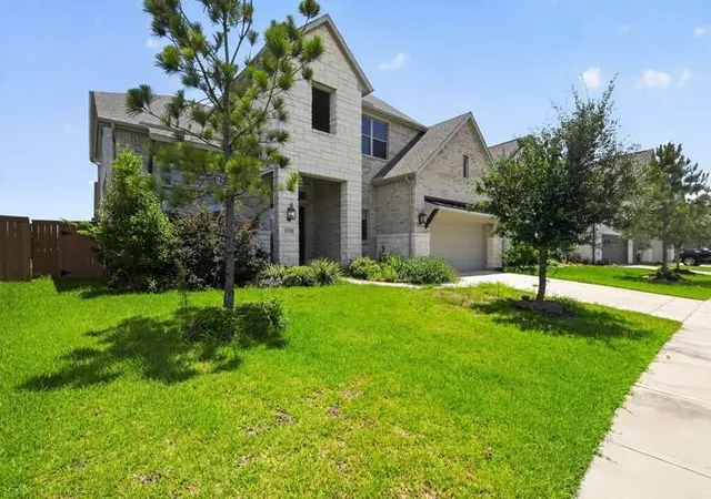 3rd image of 15754 Deeside Spring Dr, Humble, TX 77346 | MLS# 66326315