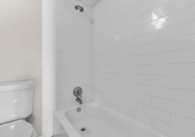 image of 1516 Bay Area Blvd, Houston, TX 77058