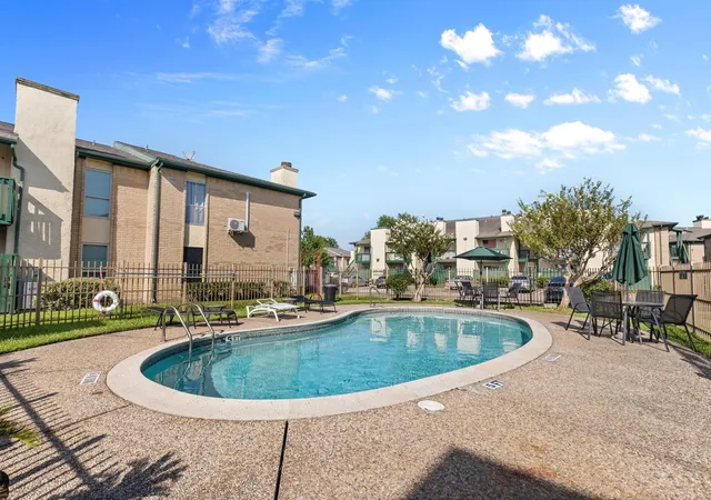 2nd image of 1516 Bay Area Blvd, Houston, TX 77058