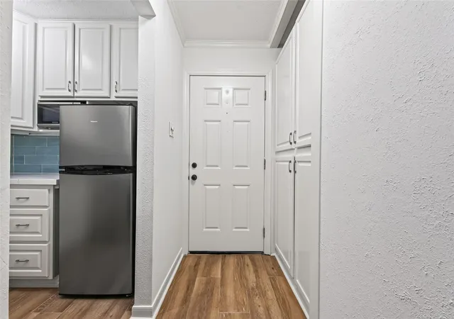 Photo 4 of Condo for sale at 1418 Vermont St #2, Houston, TX 77006 | MLS# 59700196 | Listing updated on 2026-09-12
