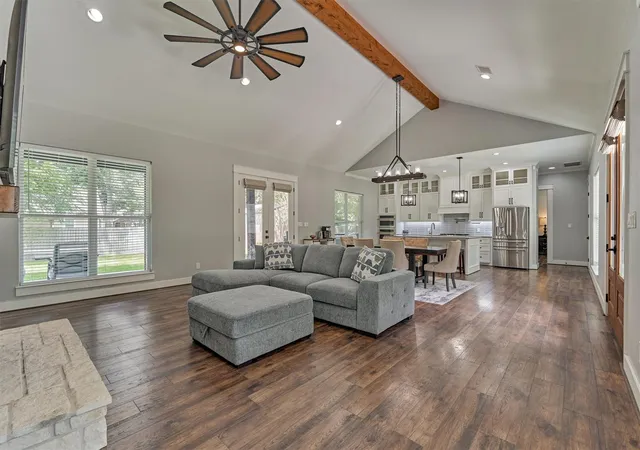 Photo 2 of Sale Pending at 5218 Lazy Ln, Montgomery, TX 77316 | MLS# 76121582 | Listing updated on 2026-08-26