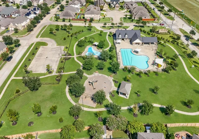 Photo 3 of Sale Pending at 2602 Ivory Basewood Ln, Katy, TX 77493 | MLS# 30352756 | Listing updated on 2026-09-01