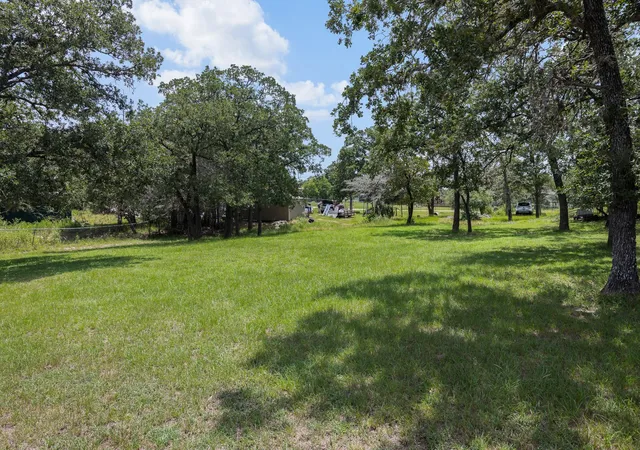 Photo 3 of Single family home for sale at 409 Crappie, Somerville, TX 77879 | MLS# 22470369 | Listing updated on 2026-08-02