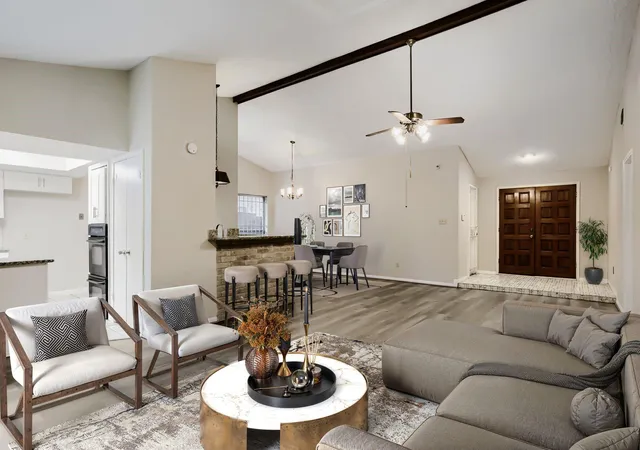 3rd image of 10103 Inwood Shadows St, Houston, TX 77088 | MLS# 87753504