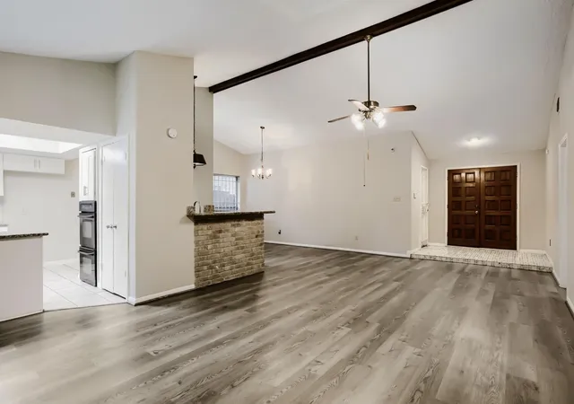 4th image of 10103 Inwood Shadows St, Houston, TX 77088 | MLS# 87753504