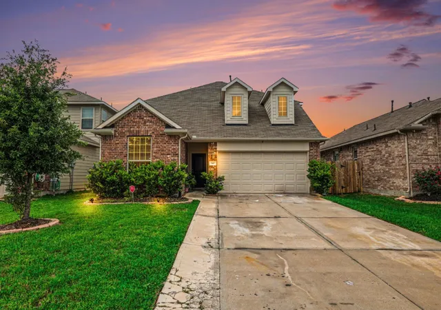 Photo 1 of Single family home for sale at 2807 Glenfield Manor Ln, Houston, TX 77014 | MLS# 9349925 | Listing updated on 2026-08-07