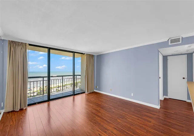 3rd image of 5220 Seawall Blvd #1034, Galveston, TX 77551 | MLS# 49548839