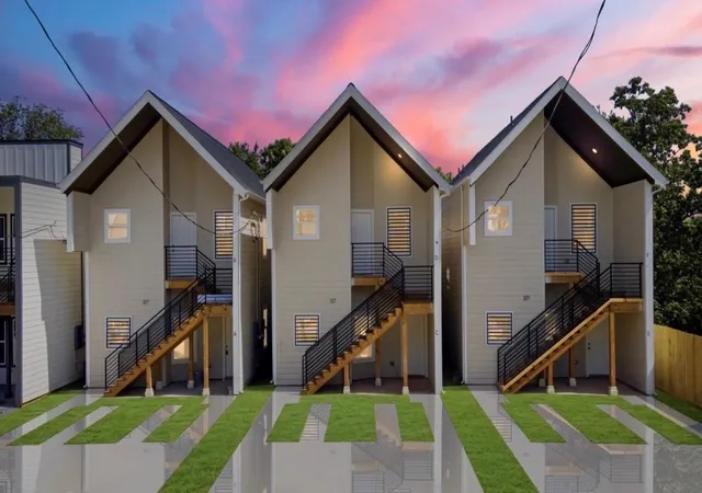 1st image of 307 Bolden A/b St, Houston, TX 77029 | MLS# 68285809