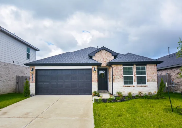1st image of 1035 Vista Pointe Dr, Fresno, TX 77545 | MLS# 70706539