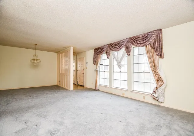 2nd image of 2336 Shadowdale Dr, Houston, TX 77043 | MLS# 20322694
