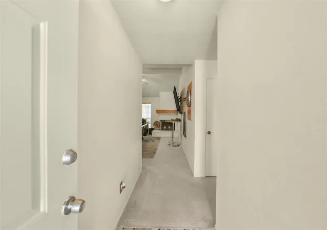 Photo 4 of Single family home for sale at 9927 Jademont Ln, Houston, TX 77070 | MLS# 66474604 | Listing updated on 2026-09-06