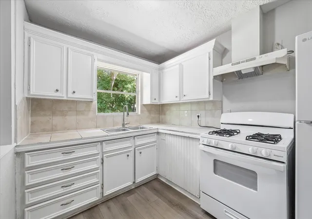 4th image of 205 Tilden Dr, Pasadena, TX 77506 | MLS# 49847340
