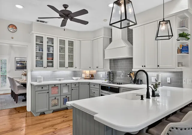 4th image of 2302 Hollowbrook Ln, Conroe, TX 77384 | MLS# 13970029