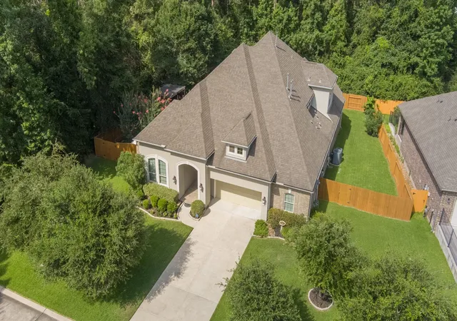 Photo 3 of Sale Pending at 2004 Lily Ranch Ln, Conroe, TX 77304 | MLS# 4597083 | Listing updated on 2026-09-03
