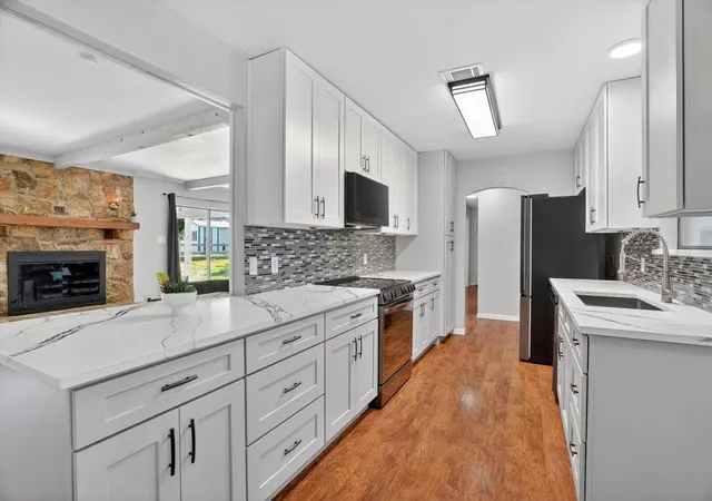 Photo 4 of Single family home for sale at 100 Green Meadows Cir, Springtown, TX 76082 | MLS# 18089852 | Listing updated on 2026-09-20