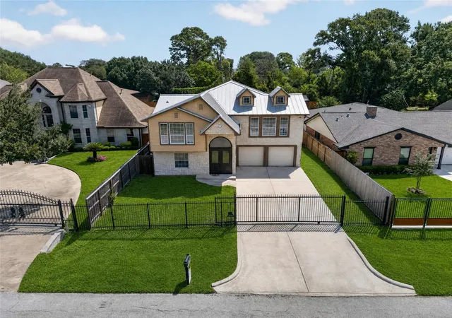 Photo 1 of Single family home for sale at 2112 Peppermill Rd, Houston, TX 77080 | MLS# 77637856 | Listing updated on 2026-09-20