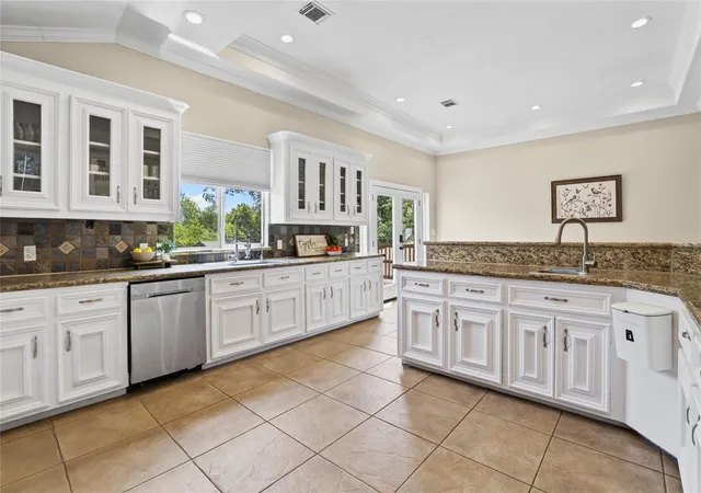 Photo 3 of Single family home for sale at 2112 Peppermill Rd, Houston, TX 77080 | MLS# 77637856 | Listing updated on 2026-09-20