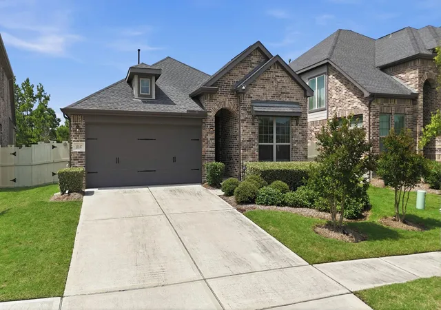 Photo 34 of Single family home for sale at 10147 Bayou Oaks Dr, Conroe, TX 77385 | MLS# 33479453 | Listing updated on 2026-08-29