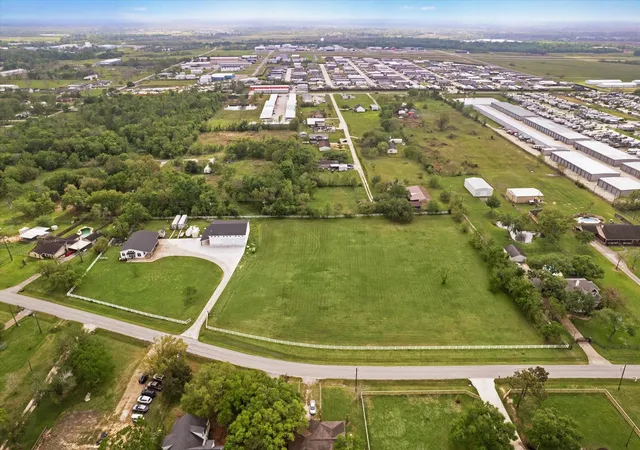 2nd image of 17810 County Road 125, Pearland, TX 77581 | MLS# 26485068