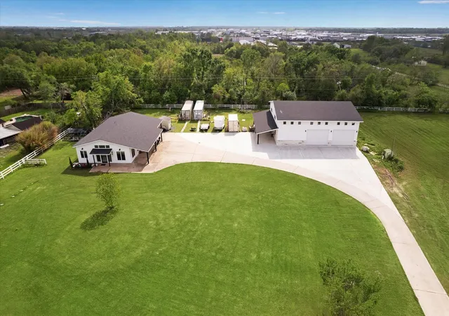 37th image of 17810 County Road 125, Pearland, TX 77581 | MLS# 26485068